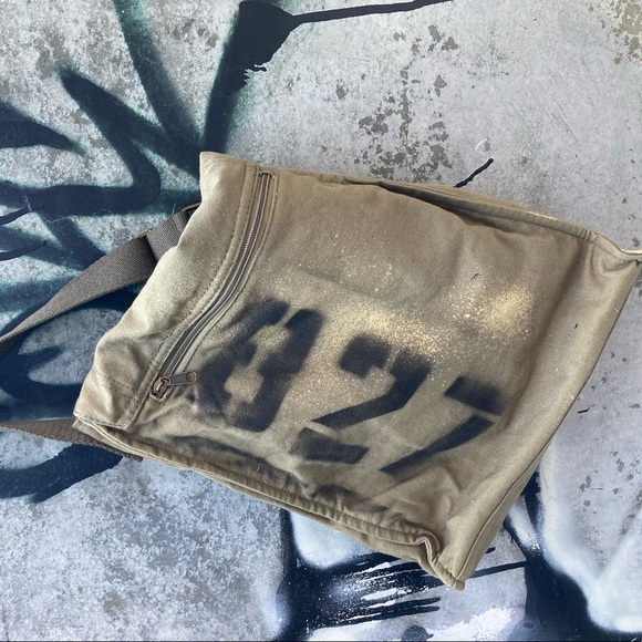 Twiggy “Piss Off” 827 Crossbody Messenger Bag - Picture 6 of 10